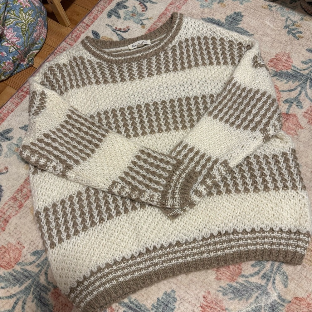 Grey bandit sweater